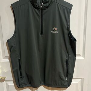 Very nice all weather vest from Antigua size large with a Bandon Dunes logo